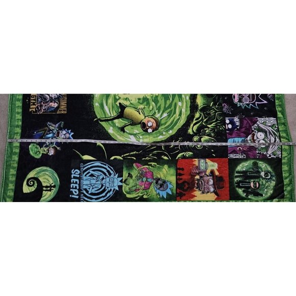 Rick & Morty Fleece Blanket Throw 50x60 Black Green Purple Red - Picture 7 of 9